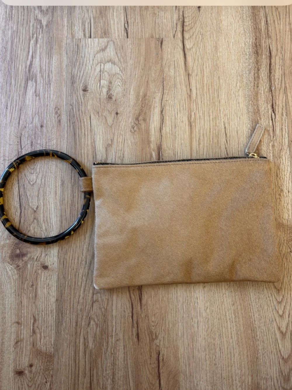 ★Oliveve Murphy Haircalf Clutch in Camel★